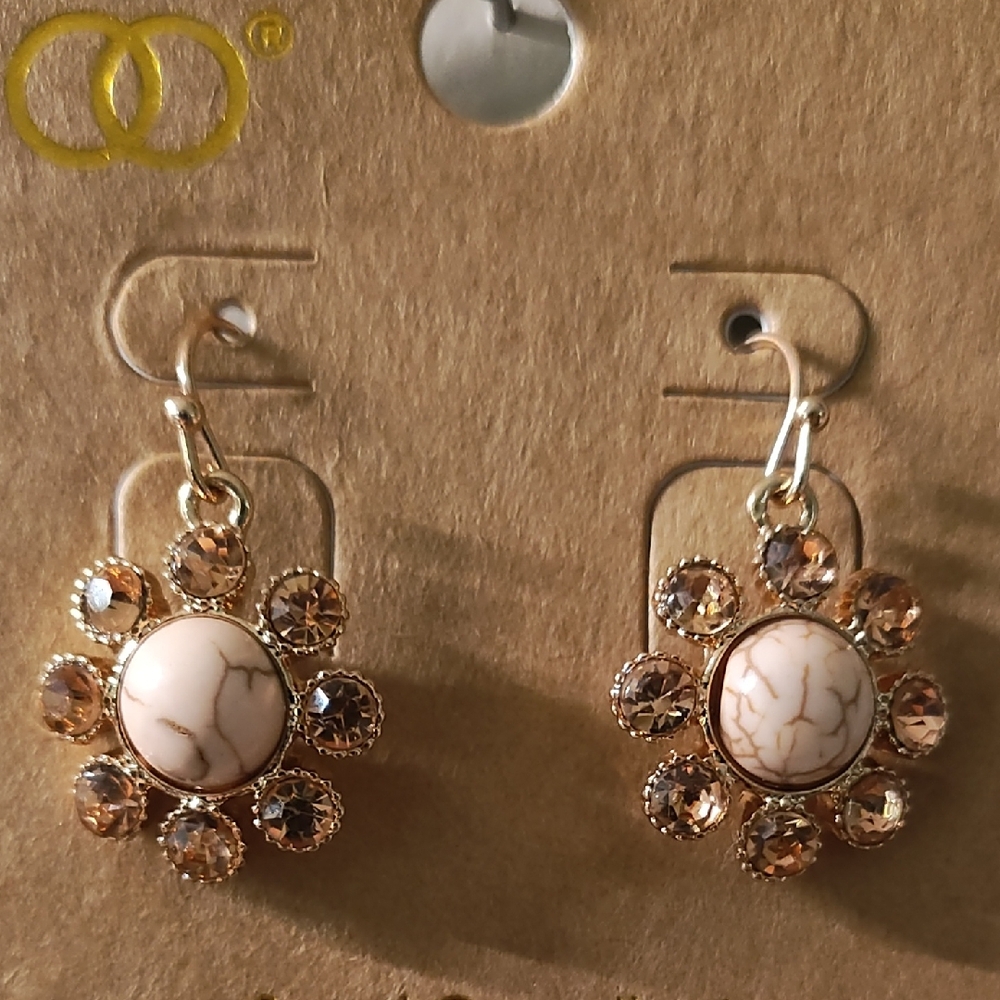 Elegant Gold and Cream Floral Earrings